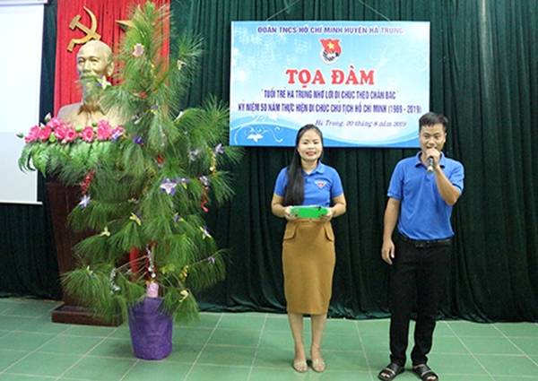 https://hatrung.thanhhoa.gov.vn/portal/Photos/2019-08/dafe26c38de2fc8dIMG_8641.JPG